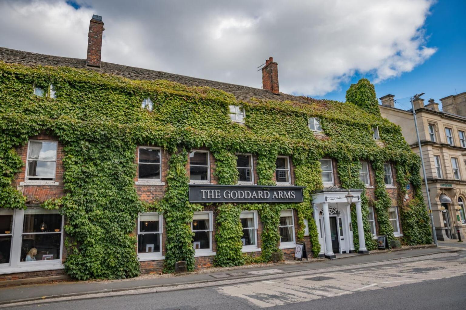 The Goddard Arms Hotell Swindon Eksteriør bilde