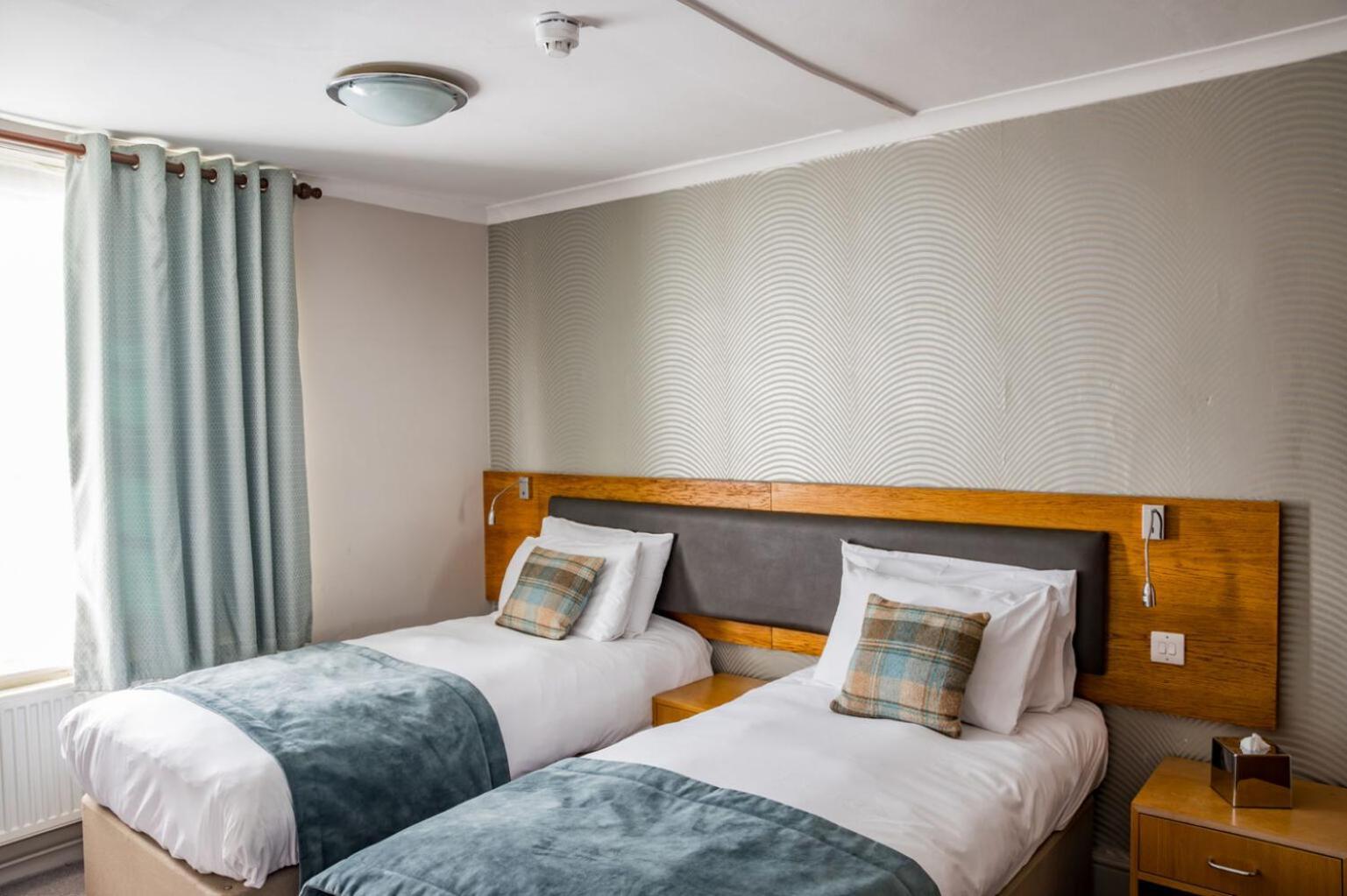 The Goddard Arms Hotell Swindon Eksteriør bilde