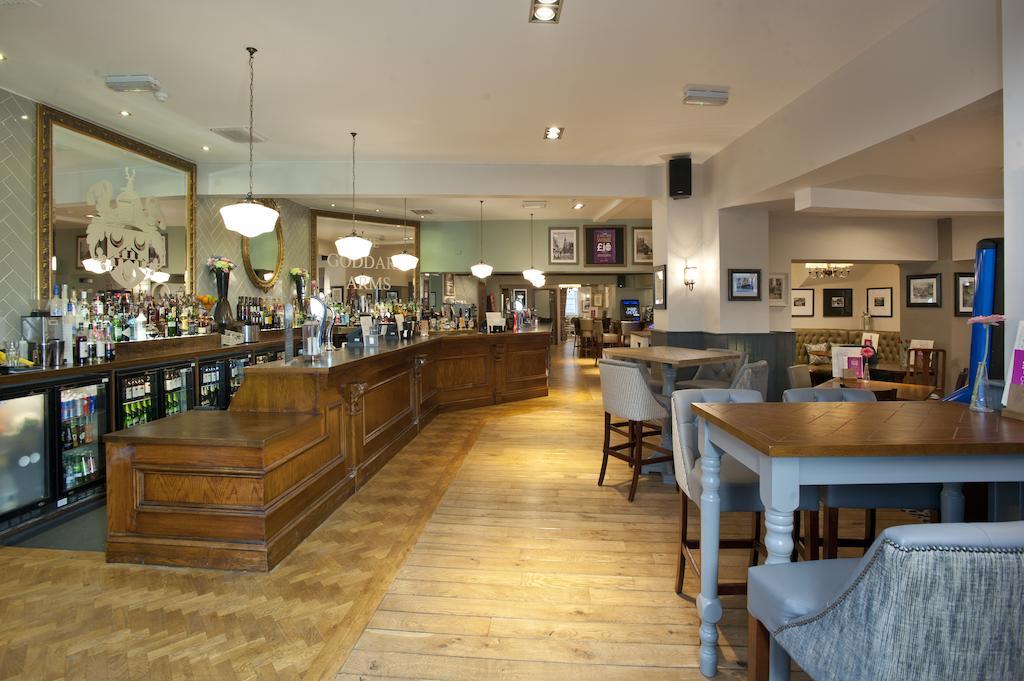 The Goddard Arms Hotell Swindon Eksteriør bilde