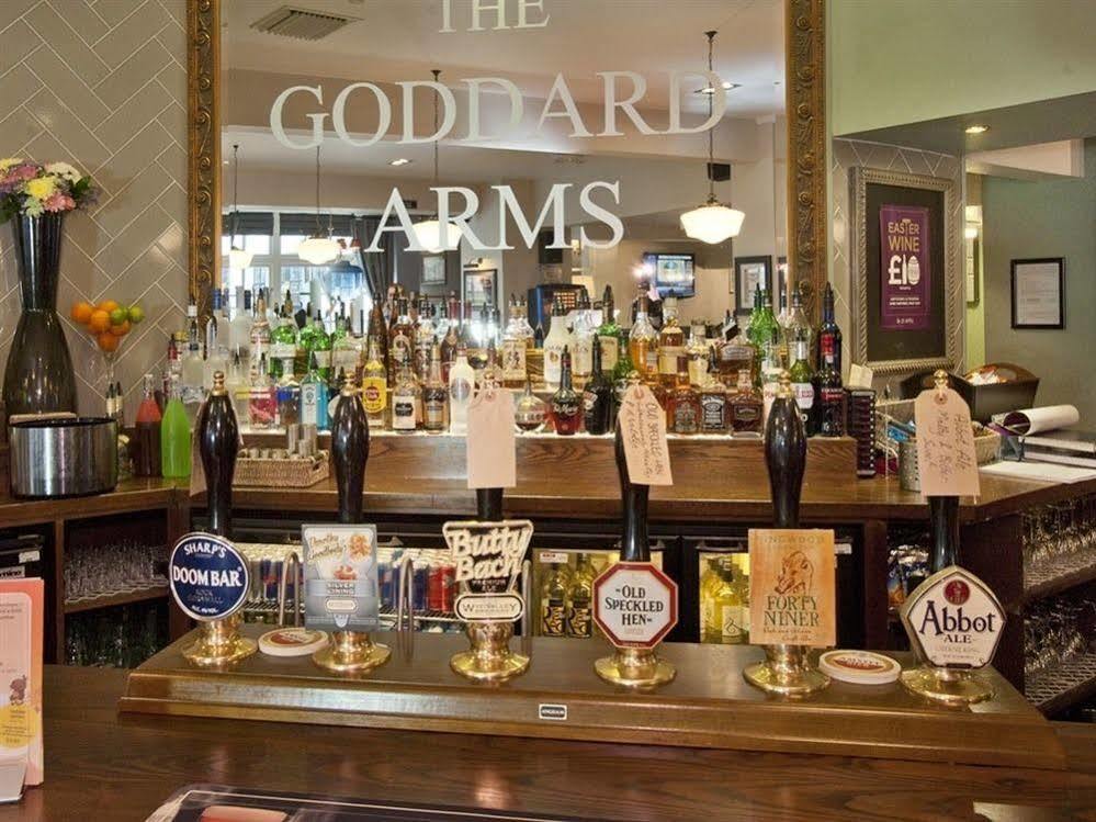 The Goddard Arms Hotell Swindon Eksteriør bilde
