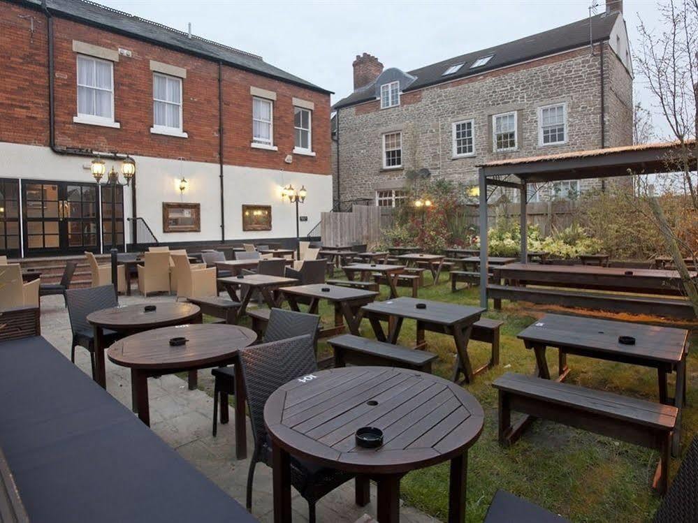 The Goddard Arms Hotell Swindon Eksteriør bilde